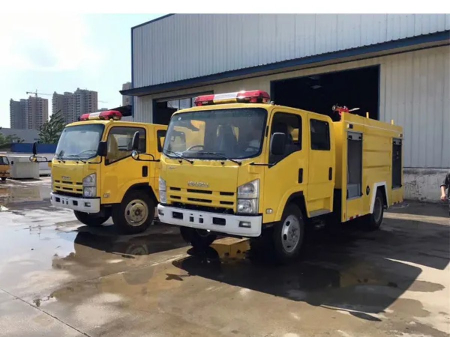 ISUZU Small 6000Liters Water Tank Fire Truck