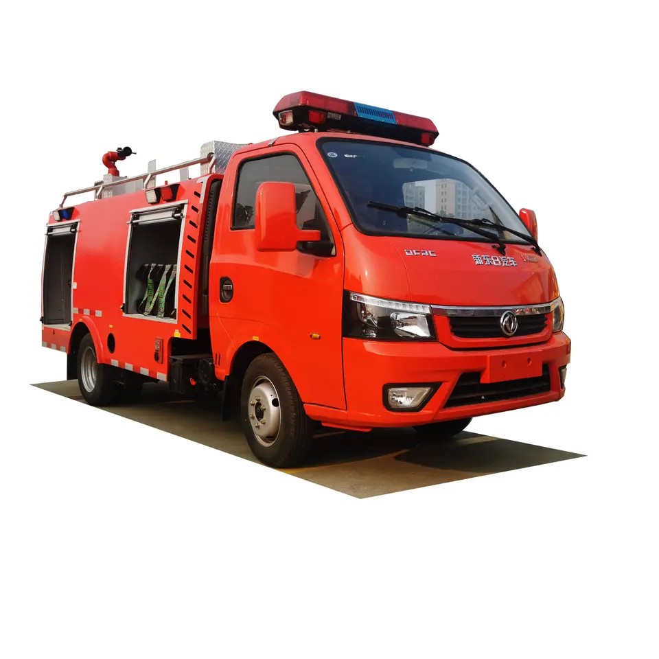 Small 4X2 Fire Fighting Water Tank Spraying Truck