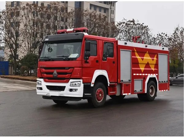 HOWO 4X2 Water Tank Fire Truck