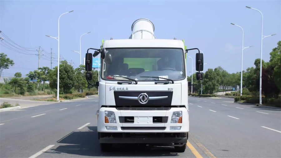 Dongfeng 4X2 Water Bowser Truck with Dust Control Cannon Sprayer Machine