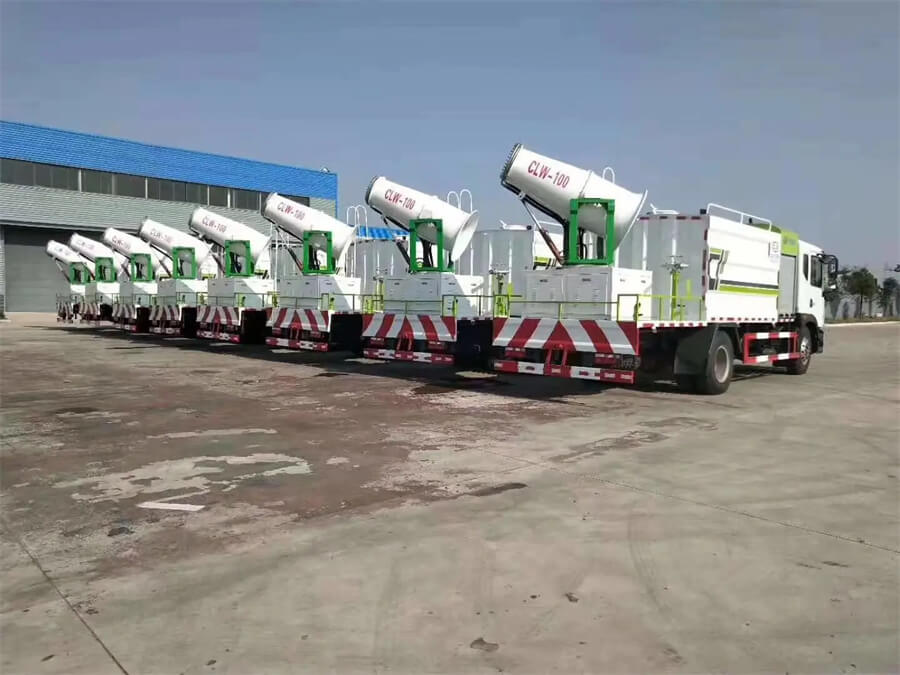 Dongfeng 4X2 Water Bowser Truck with Dust Control Cannon Sprayer Machine