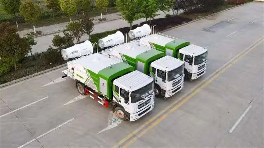 Dongfeng 4X2 Water Bowser Truck with Dust Control Cannon Sprayer Machine