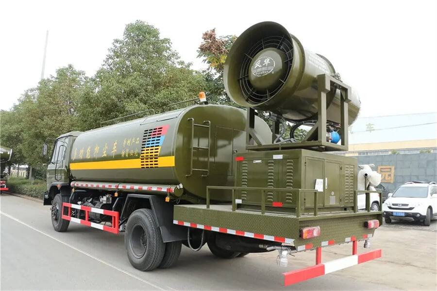 Dongfeng Water Tank Dust Suppression Sprayer 60m 100m 120m 150m Disinfection Truck