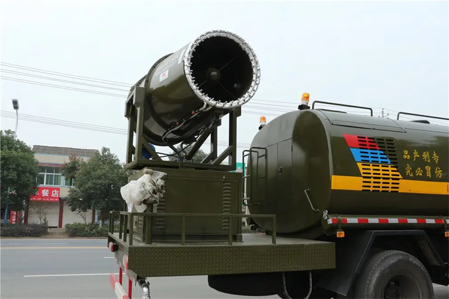 Dongfeng Water Tank Dust Suppression Sprayer 60m 100m 120m 150m Disinfection Truck