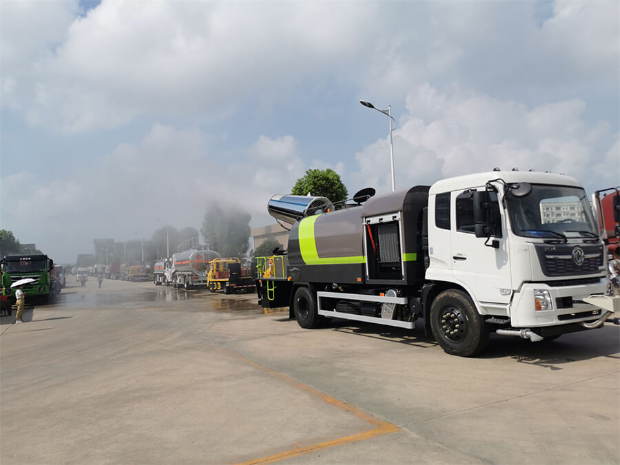 10m3 New Dongfeng Dust Suppression Truck with Large Water Tank and Fog Gun Sprinkler