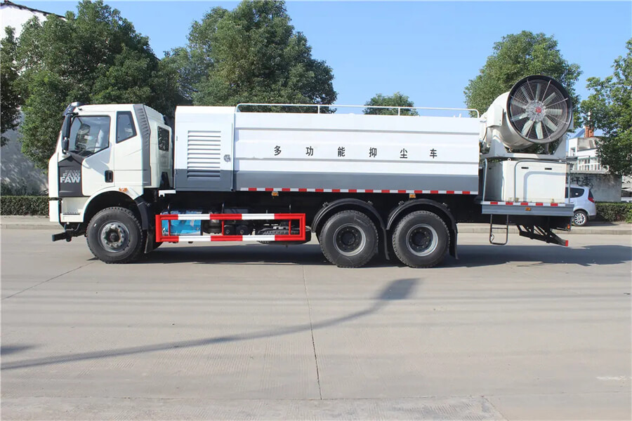 FAW 6X4 Dust Fighter Water Truck Mounted with 100m Spraying Machine