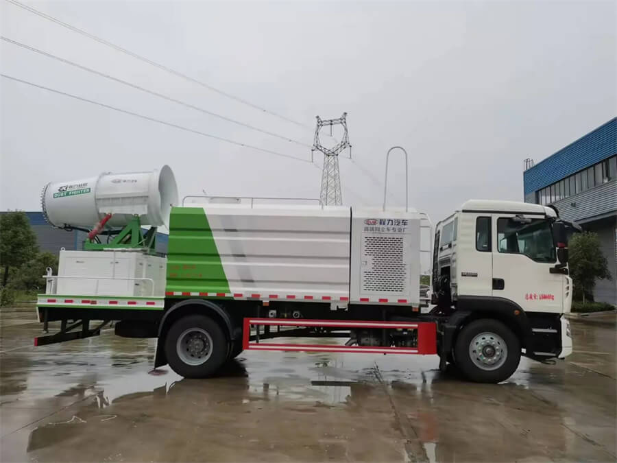 Sinotruk 10t 12t 50m 80m Multi Functional Dust Suppression Disinfection Truck