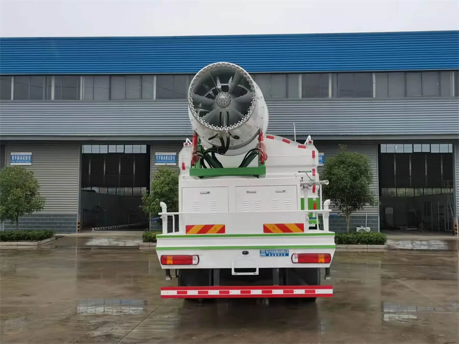 Sinotruk 10t 12t 50m 80m Multi Functional Dust Suppression Disinfection Truck