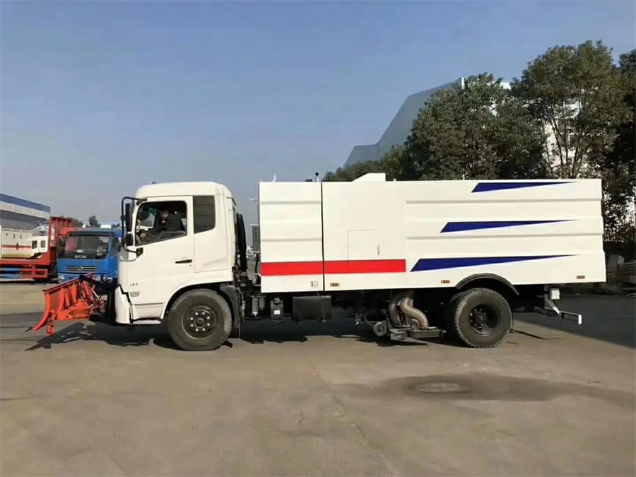 Dongfeng 6 Wheelers 10 CBM 10Ton Dust Vacuum Suction Truck