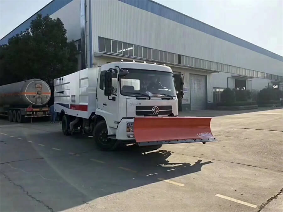 Dongfeng 6 Wheelers 10 CBM 10Ton Dust Vacuum Suction Truck