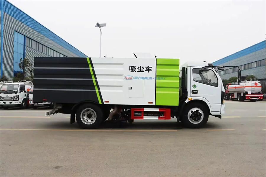 Donfeng 6 CBM 6Ton Vacuum Sweeper Truck