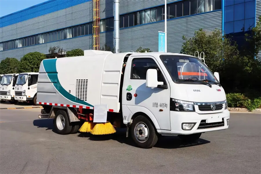 Dongfeng Mini Small Size Road Sweeper Truck