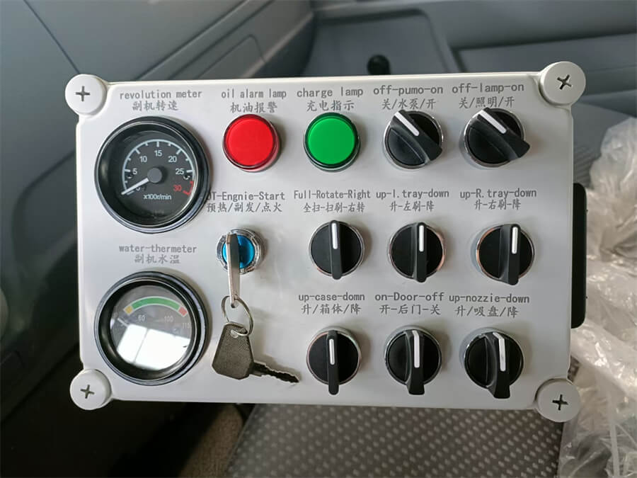 SINOTRUK HOWO 6CBM Street Sweeper 8000 Liters