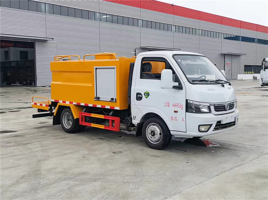 Dongfeng 2000litres 2000L Sewer Jetting Truck