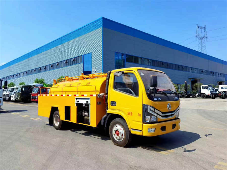 Dongfeng 4000litres 4000L Diesel Engine Drain Jetter Sewer Cleaning Sucking Combined Sewage Jetting Truck