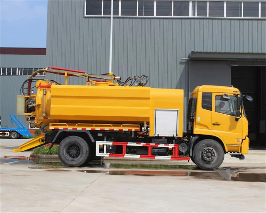 Dongfeng 10cbm Vacuum Isuzu 10000litres Sewage Suction Sewer Jetting Truck