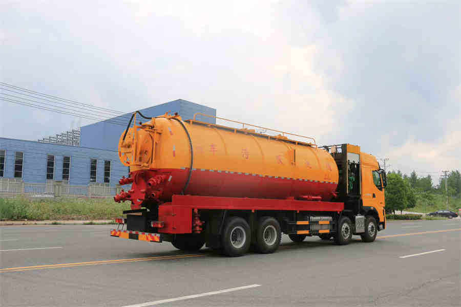 8X4 Shacman 12wheelers 400HP Engine 20000L Sewer Jetting Truck