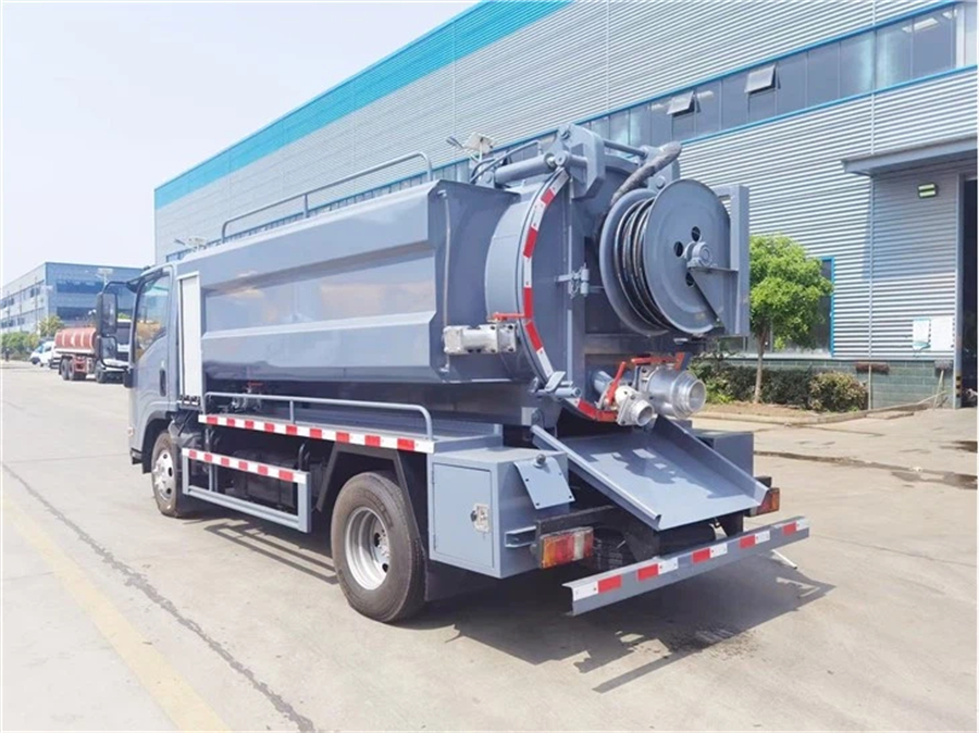 ISuzu 4X2 5000litres 5cbm 6wheelers Sewer Septic Tank High Pressure Combined Water Jetting Truck