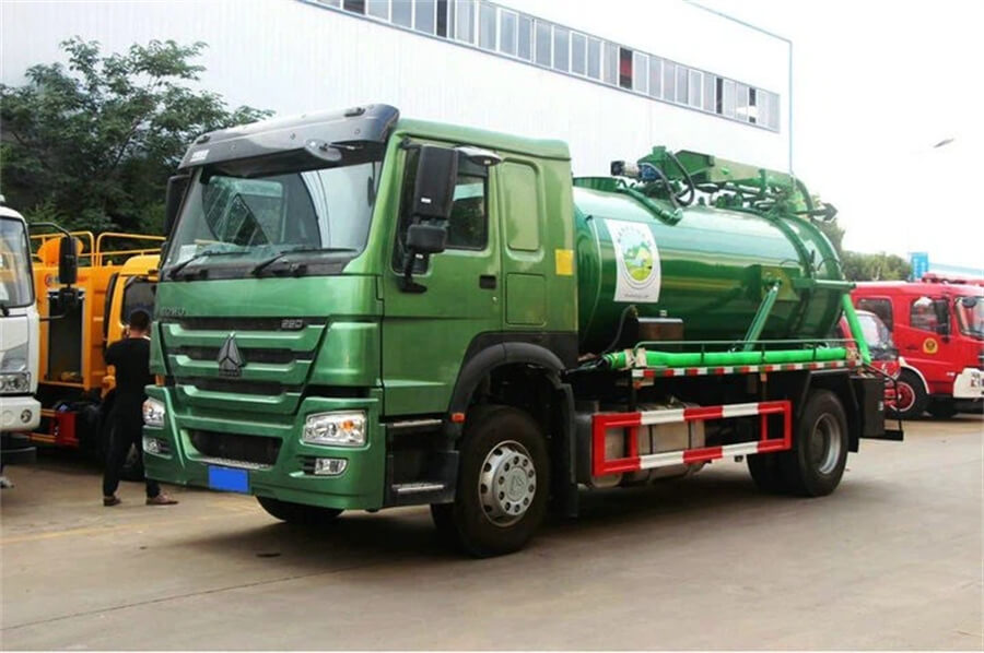 Sinotruck Howo New 4X2 10 CBM 10000L sewer cleaning truck 10000L sewage suction truck