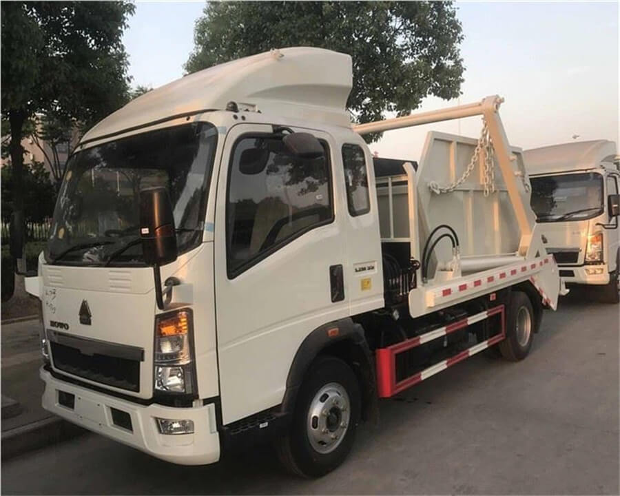 HOWO Roll off Swing Arm Refuse Garbage Truck