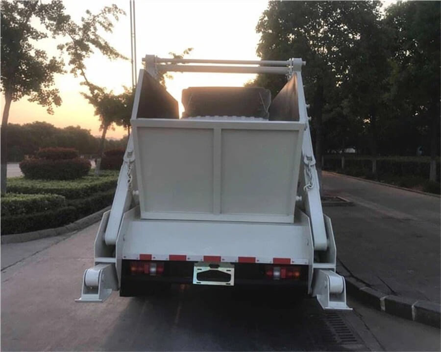 HOWO Roll off Swing Arm Refuse Garbage Truck
