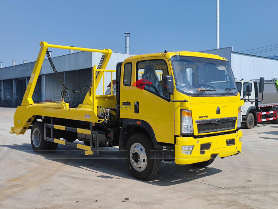 HOWO Roll off Swing Arm Refuse Garbage Truck