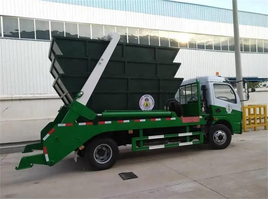 Dongfeng 8 CBM Skip Loader Garbage Truck