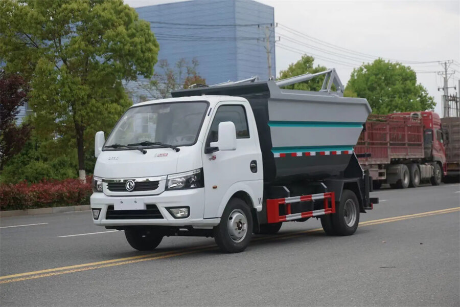 Mini with Rear Bin Lifter Refuse Collection Truck