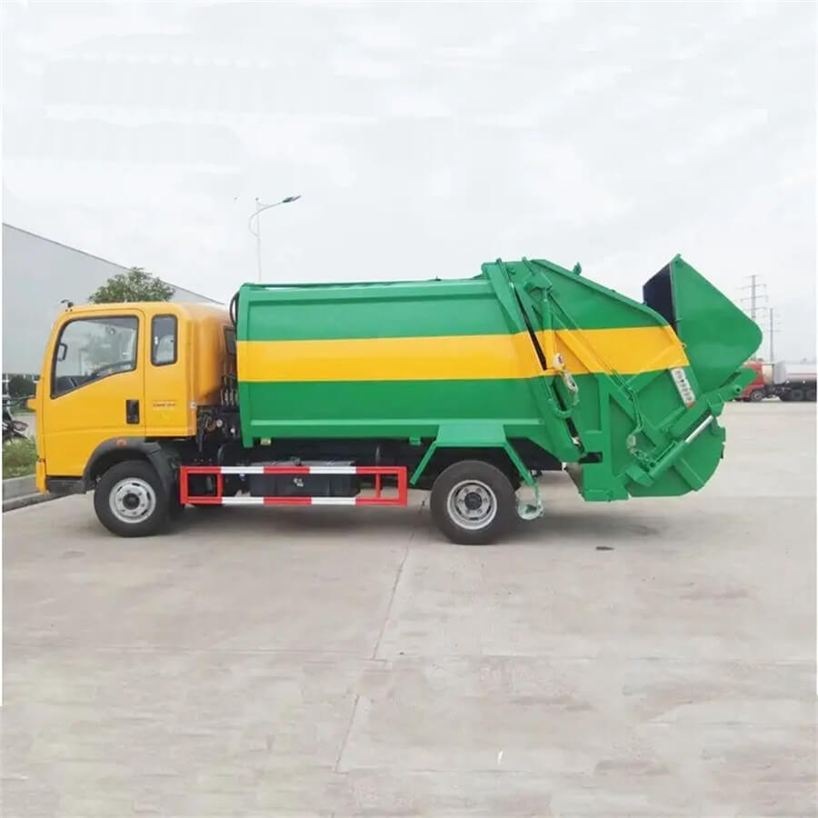 HOWO 8Tons 10CBM Comrpessed Garbage Truck