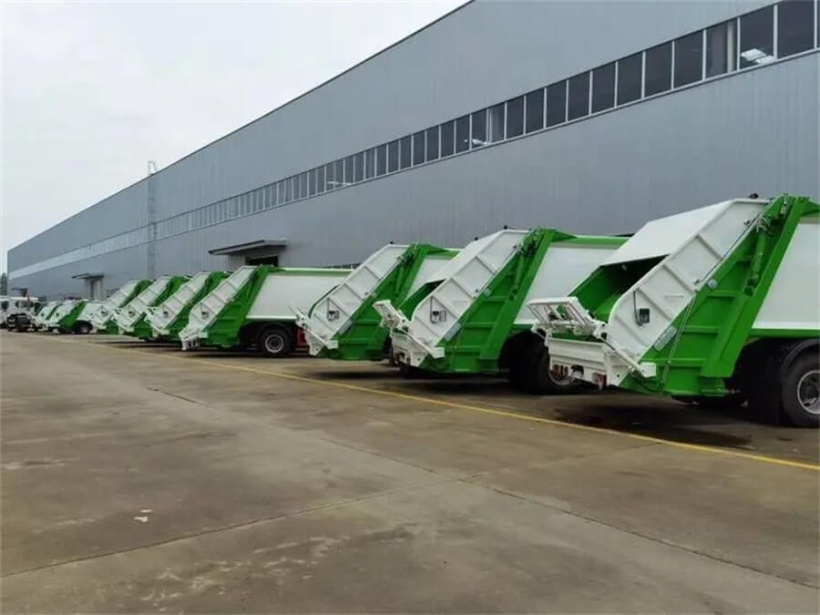 4X2 Isuzu Ftr 12cbm Urban Garbage Compactor Truck