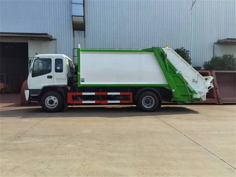 4X2 Isuzu Ftr 12cbm Urban Garbage Compactor Truck