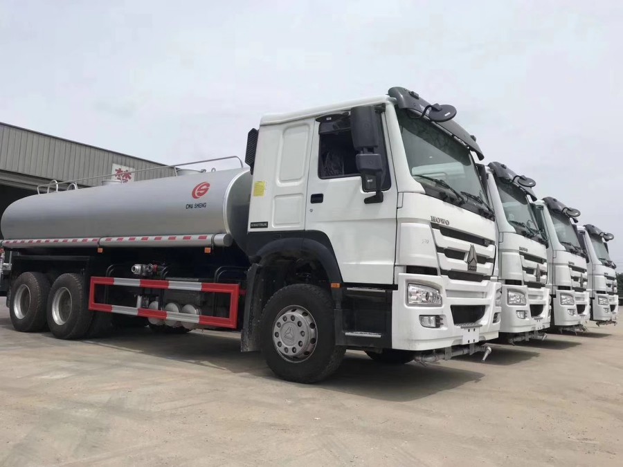 6x4 Sinotruk Howo 20ton 20000liters Water Sprinkler Truck