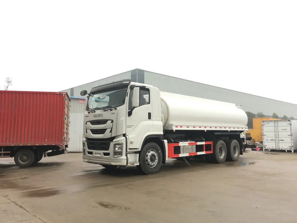 ISUZU GIGA 20000 liters water bowser for sale