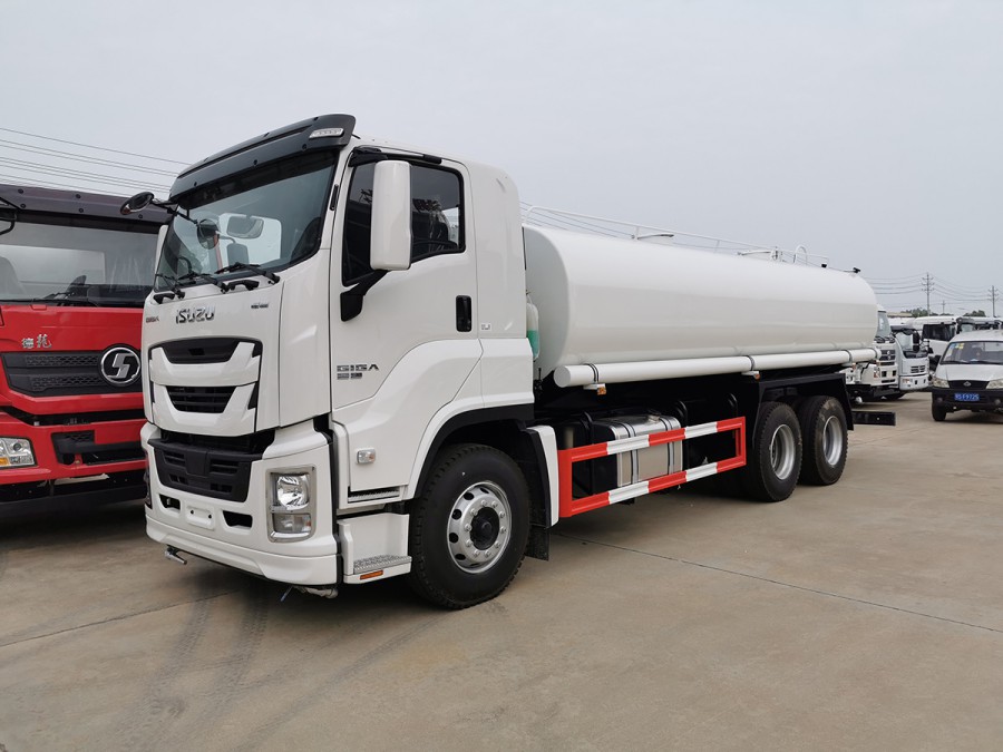 ISUZU GIGA 20000 liters water bowser for sale