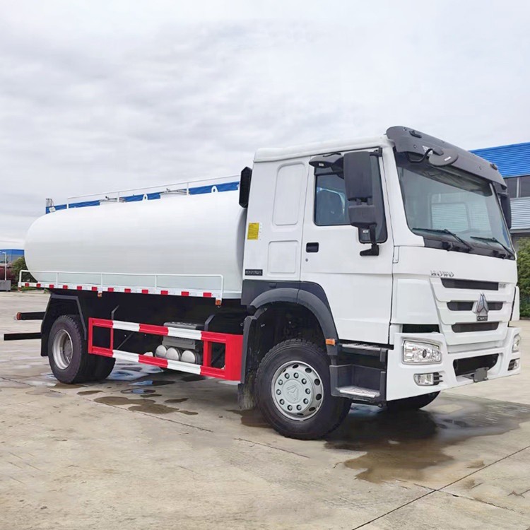 HOWO 4X2 10000liters Water Tank Truck