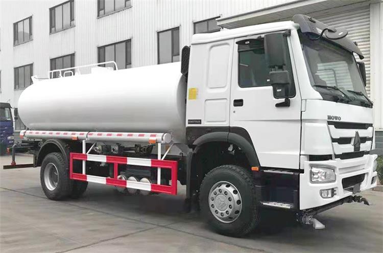 HOWO 4X2 10000liters Water Tank Truck
