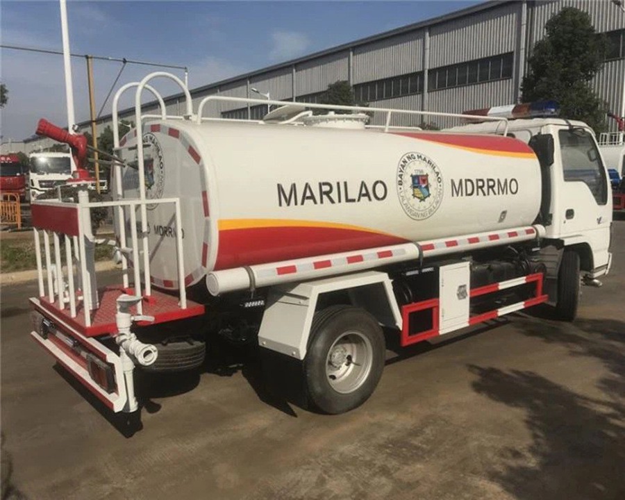 ISUZU 5000 Gallon Water Delivery Truck