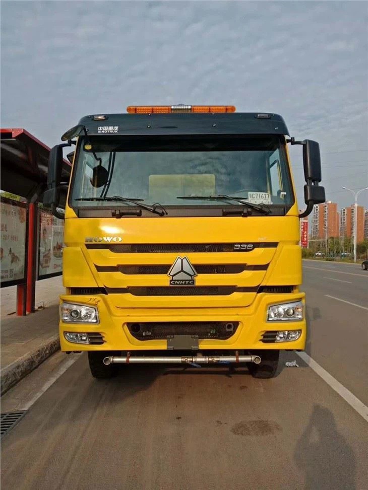 HOWO 15000Liters 15T Water Sprinkler Tank Truck