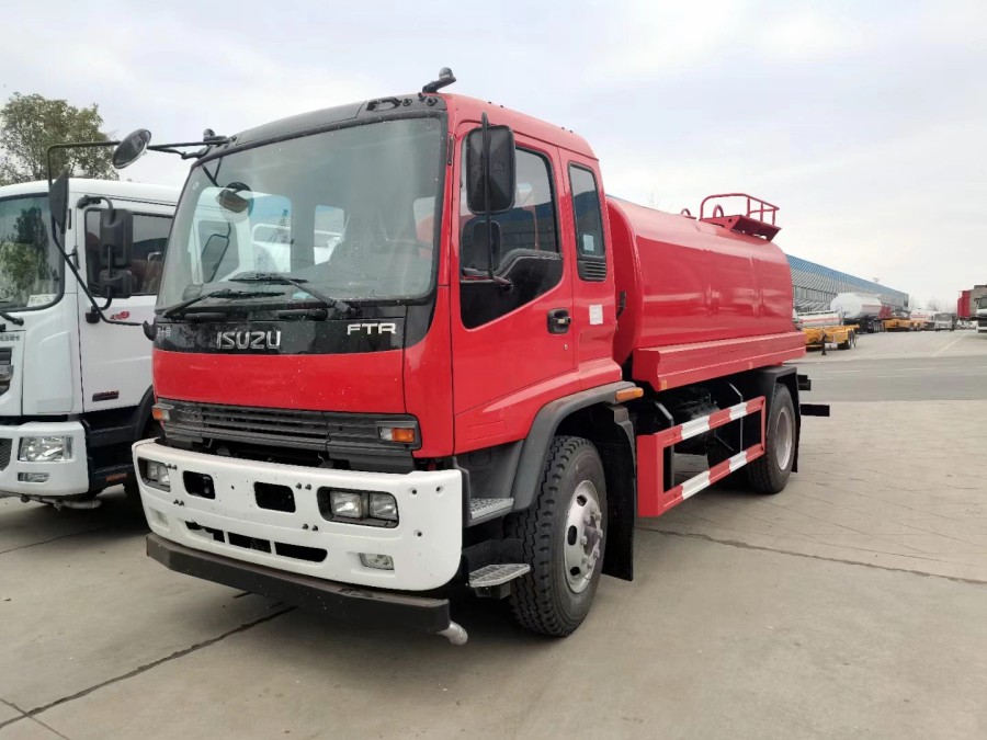ISUZU 4x2 FTR Water Tanker Lorry
