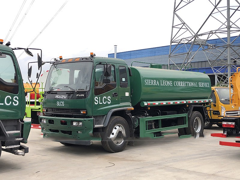 ISUZU 4x2 FTR Water Tanker Lorry