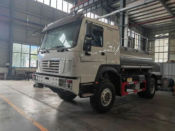 HOWO 10m3 Fuel Tank Truck