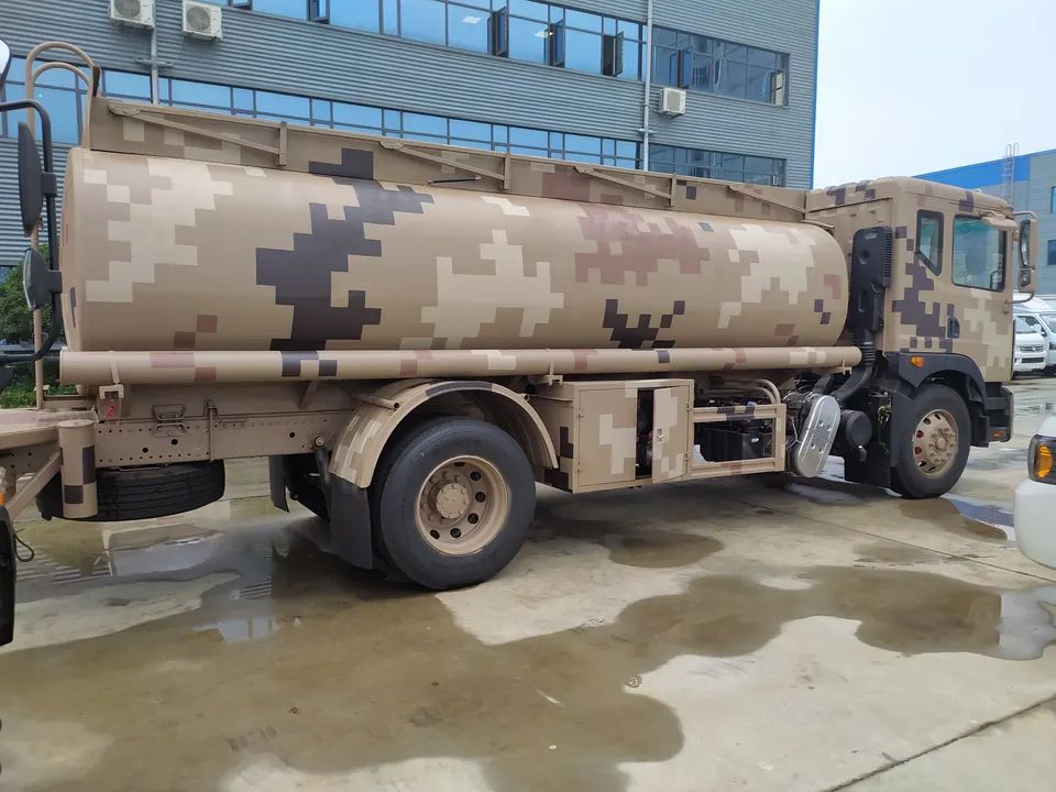 Dongfeng 12000 Liters Oil Tank Truck