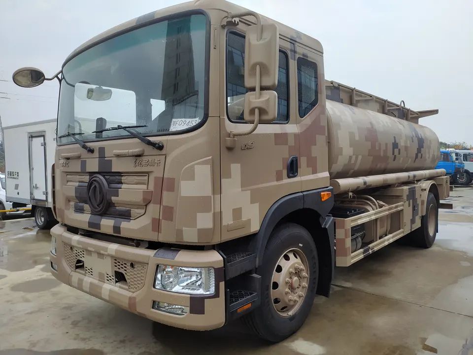 Dongfeng 12000 Liters Oil Tank Truck