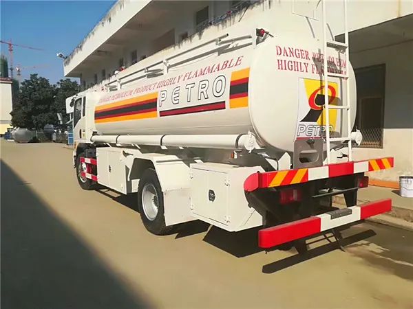 Howo 10Tons Oil Bowser Truck With Censtar Dispenser