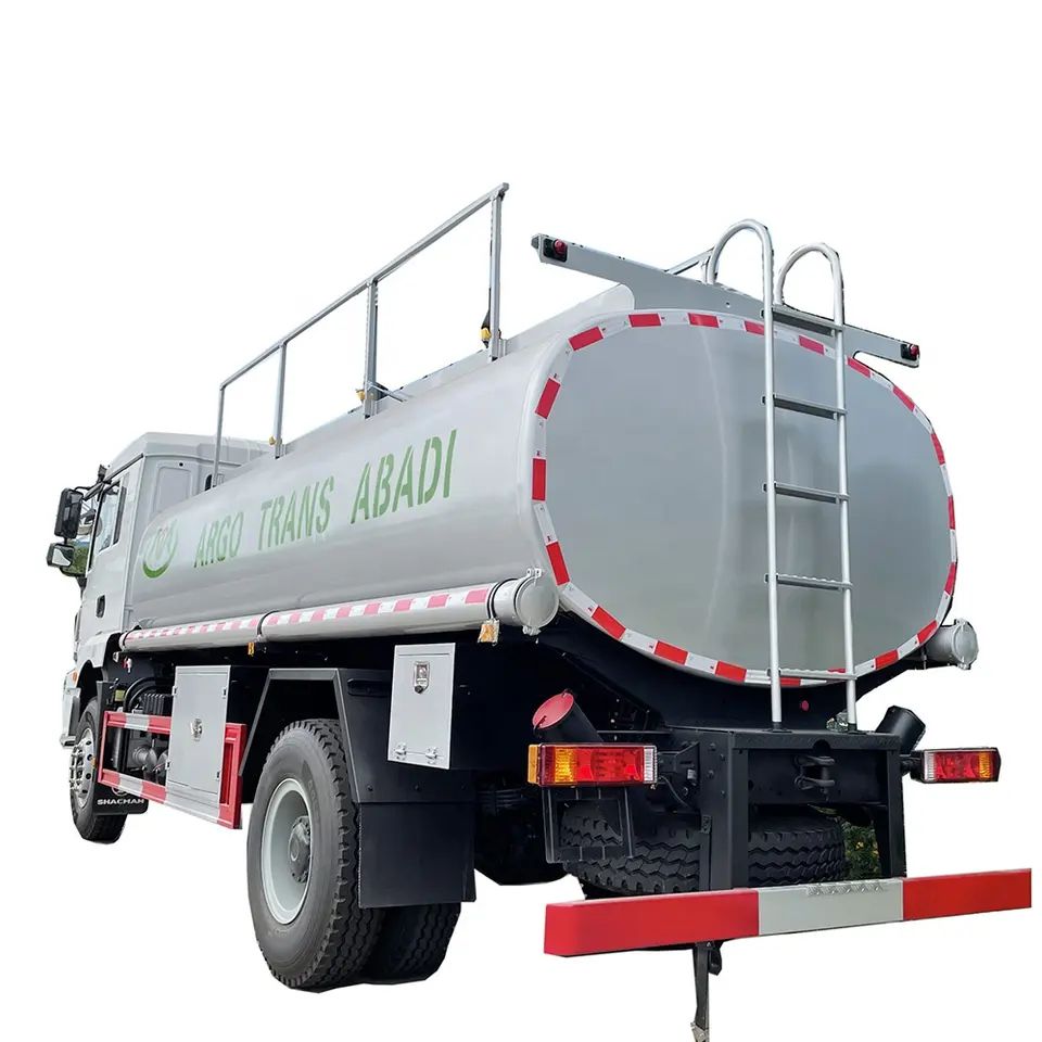 Shacman 4X2 12000liters Oil Tank Truck