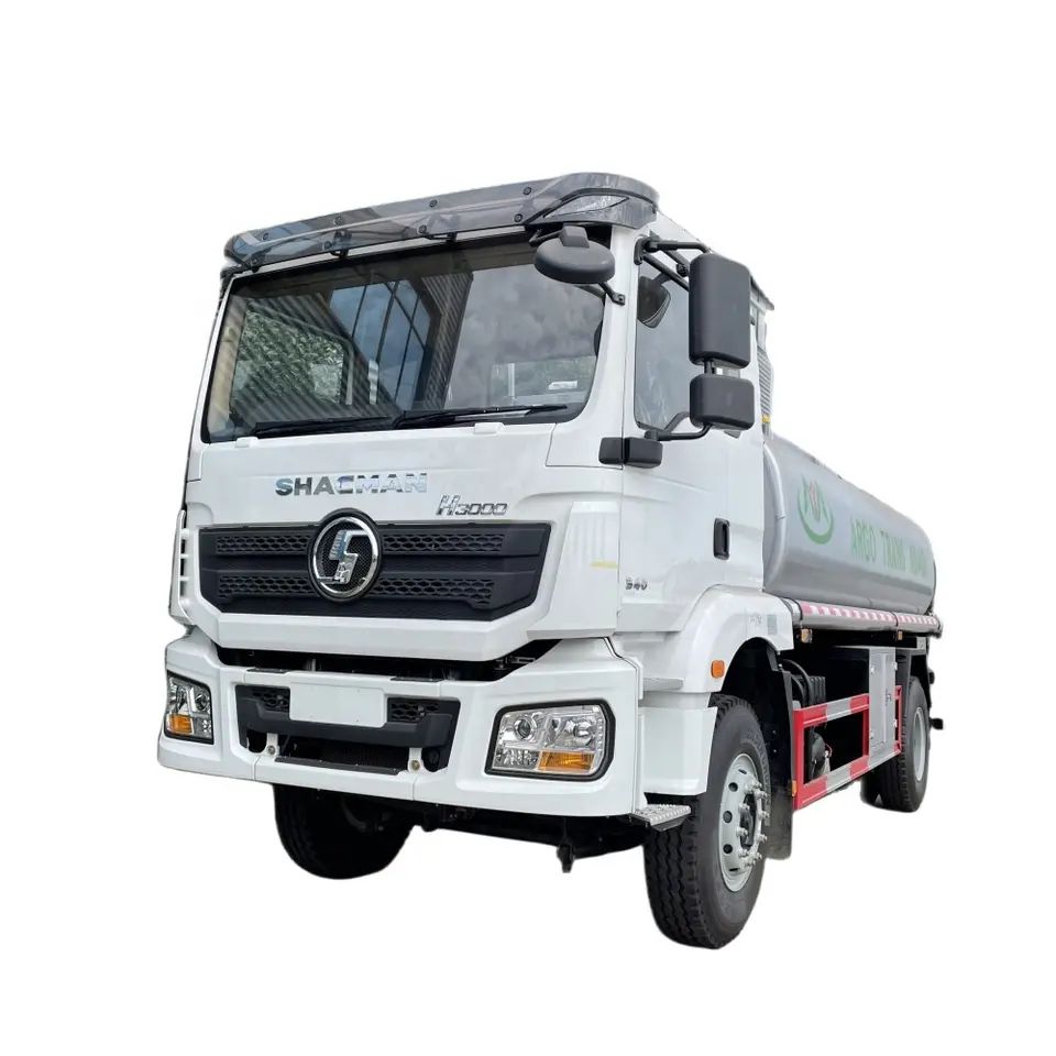 Shacman 4X2 12000liters Oil Tank Truck