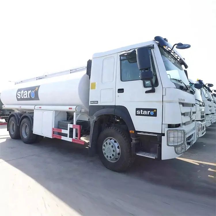 Howo 25m3 Fuel Tank Truck