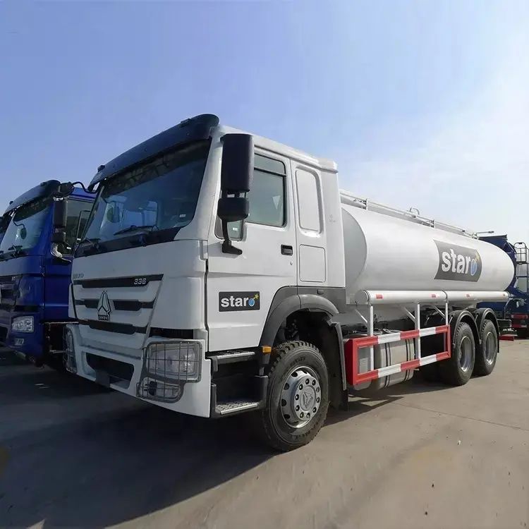 Howo 25m3 Fuel Tank Truck