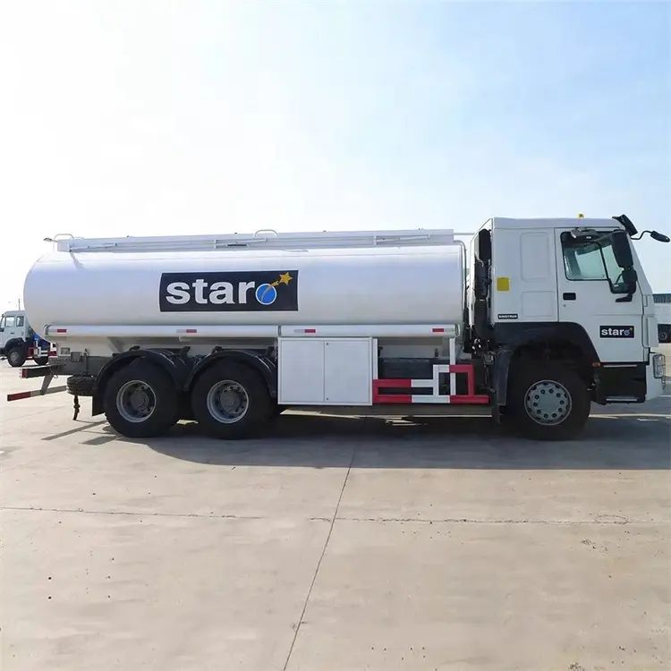 Howo 25m3 Fuel Tank Truck