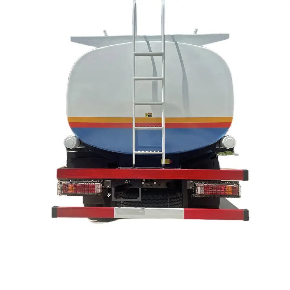 SINOTRUK HOWO 14000L Oil Tank Truck